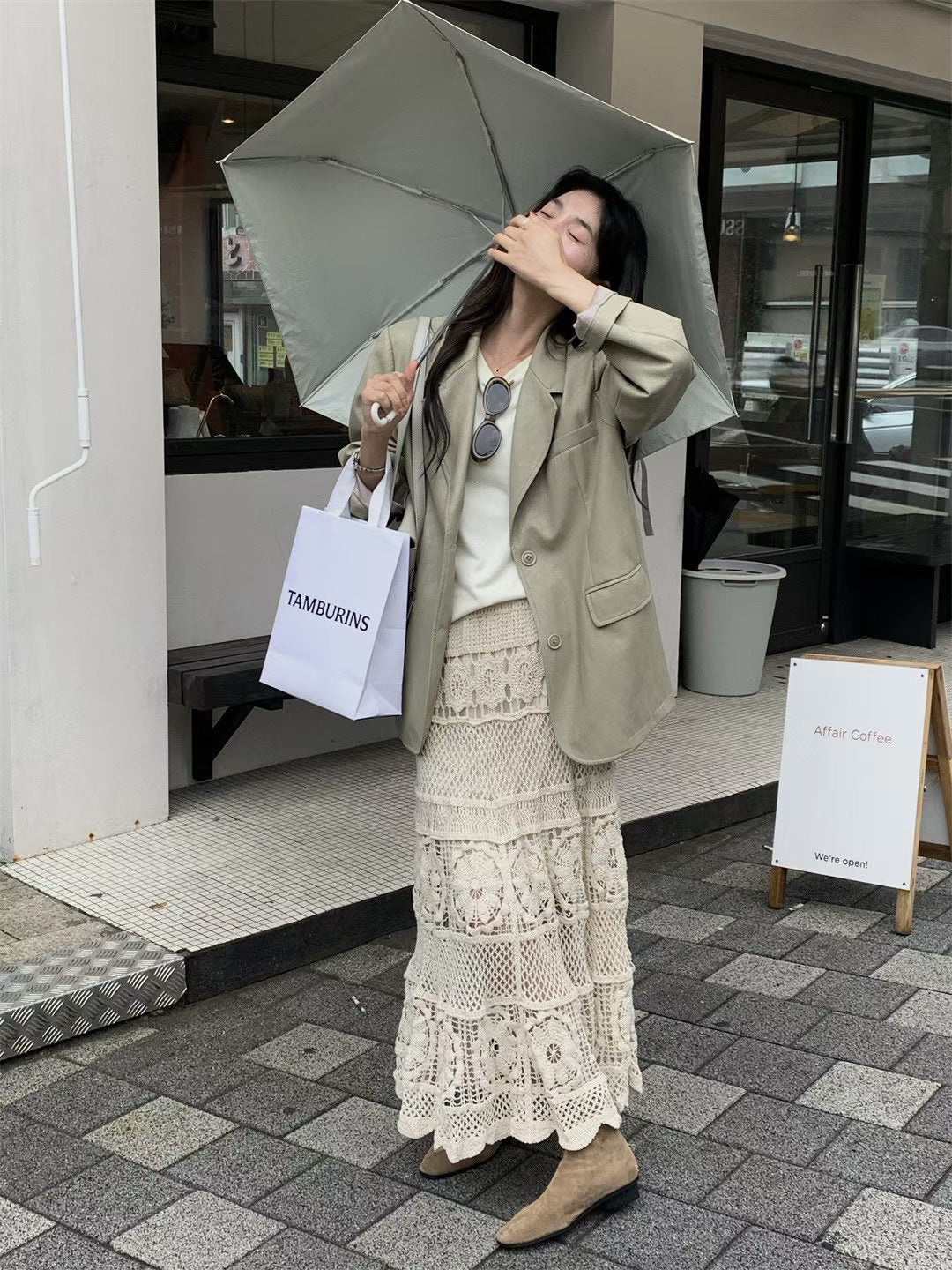 // 啞光質感彷皮西裝外套￼