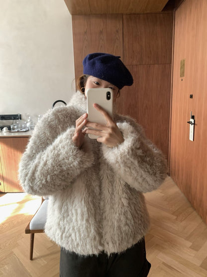 // 高級感毛毛拉鍊外套