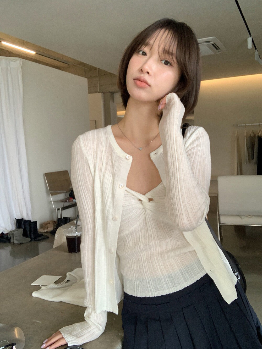 💭 扭結直紋理吊帶+外套套裝