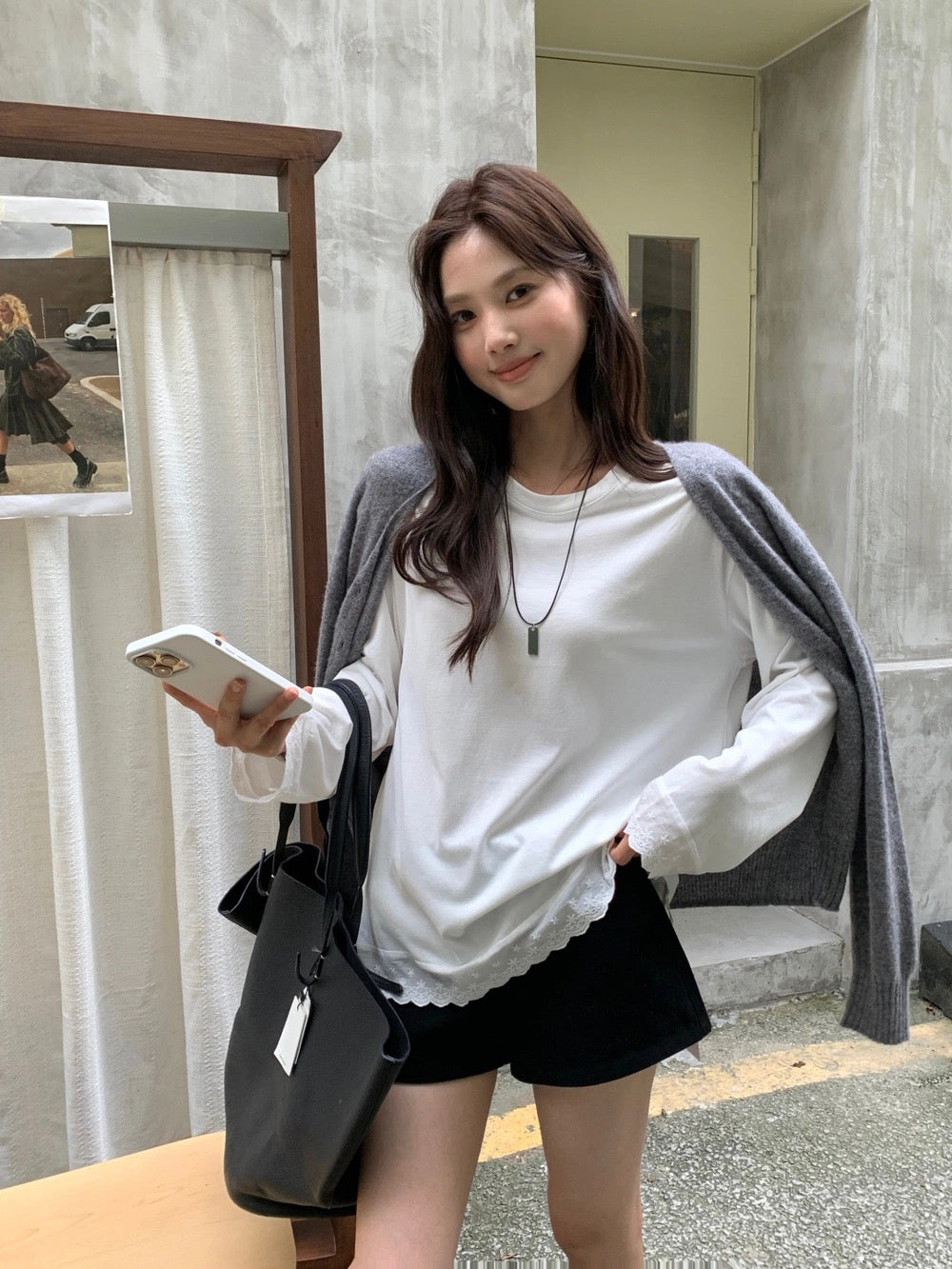 B219 / 拼接lace邊款百搭素TEE