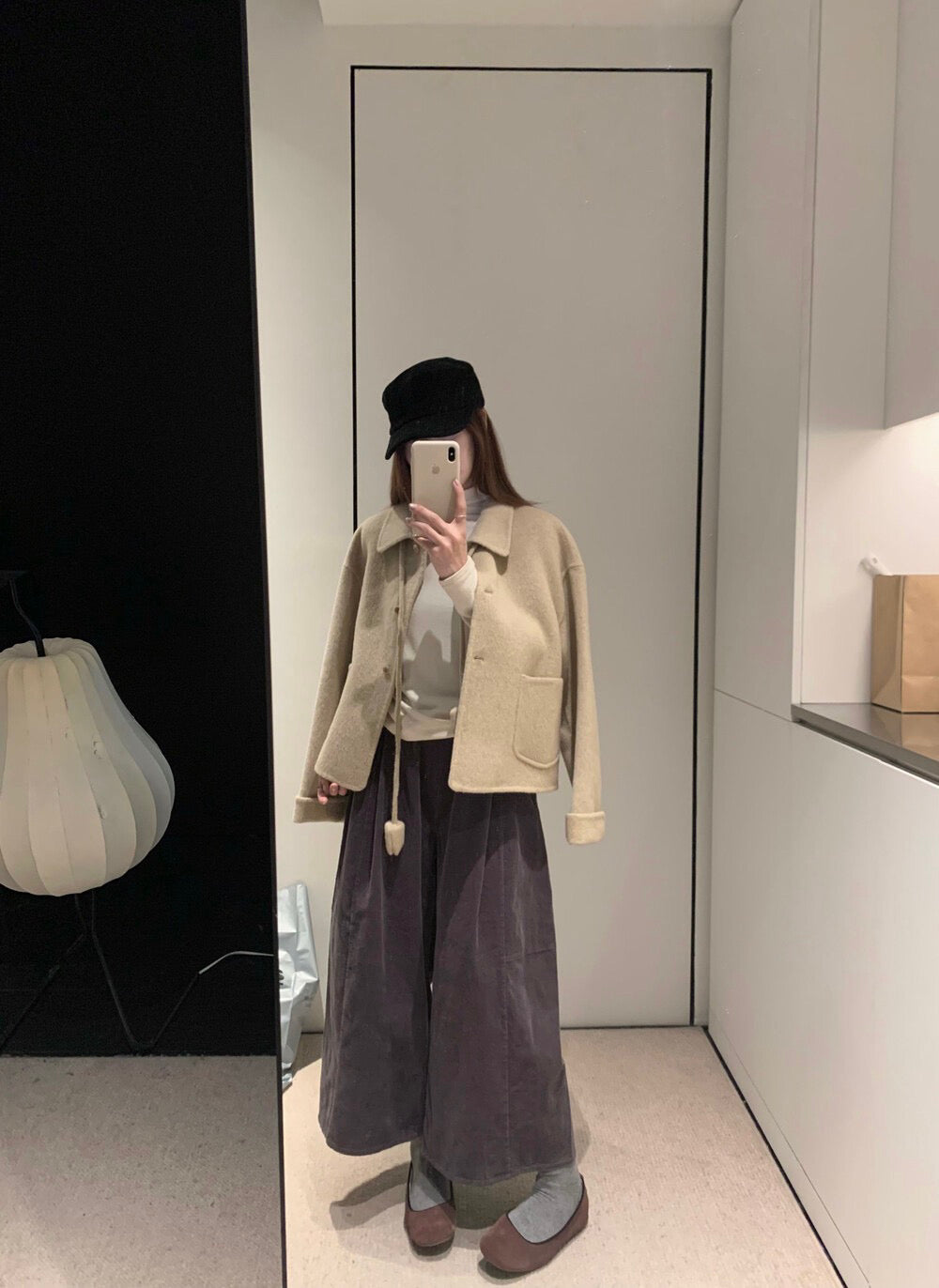 // 100%wool翻領雙口袋短款雙面手工羊毛外套(連頸繩掛飾)