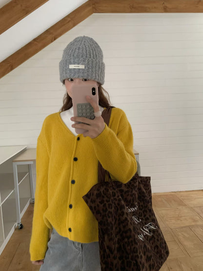 // 12色超美色系V領排扣羊絨紗CD