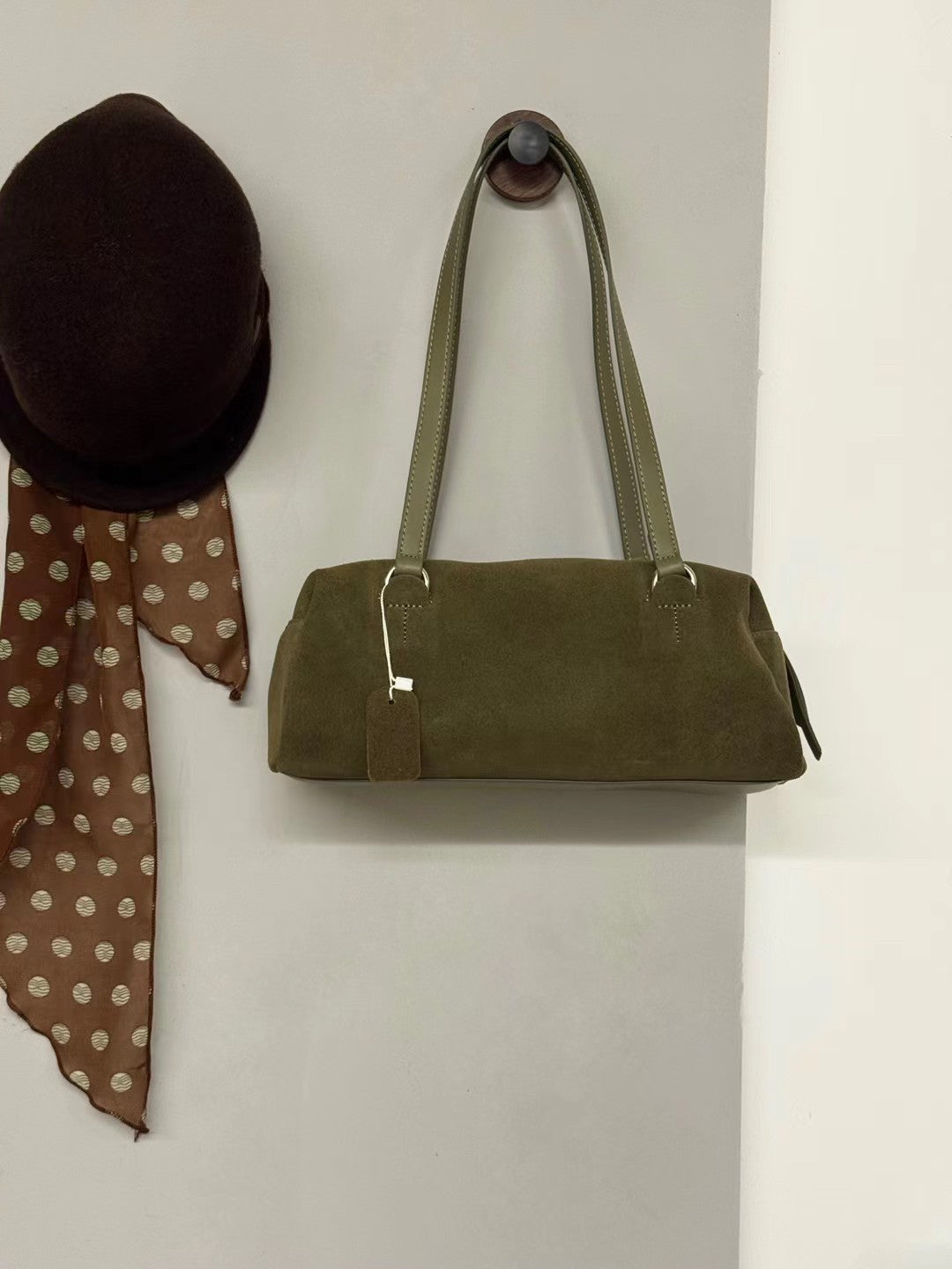 // 真皮麂皮絨bowling bag