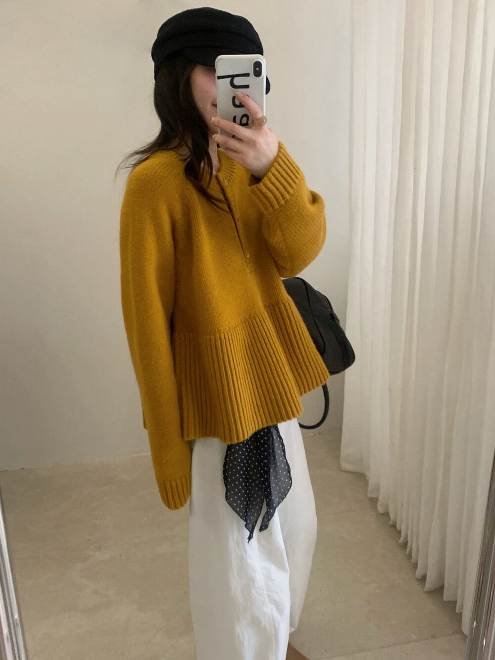 // 法式甜美直坑紋衣擺半鈕扣毛衣