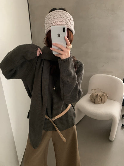 // 巨美粗針慵懶感落肩毛衣(連頸巾)