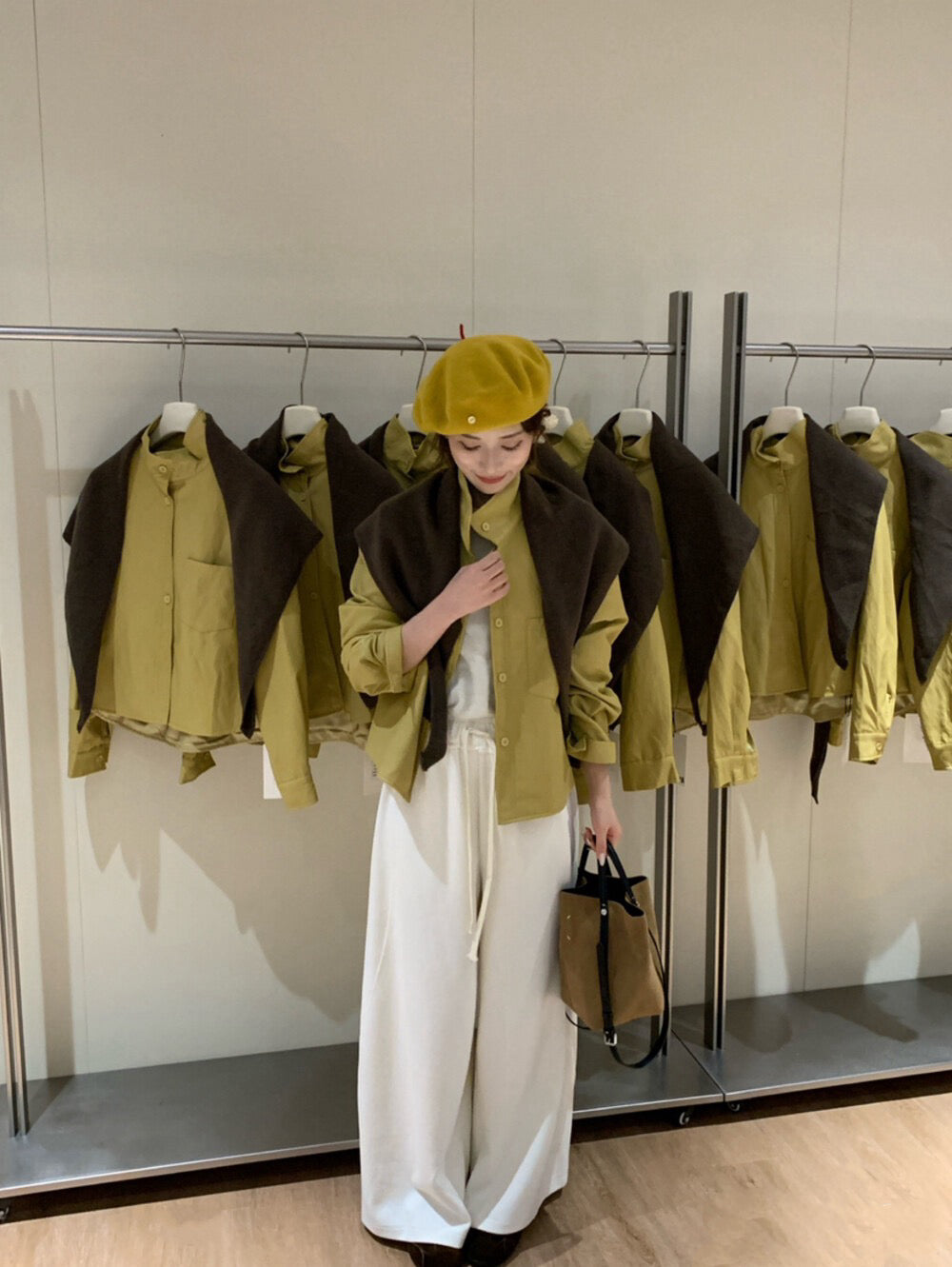 // 立領設計超軟彷皮外套(連披肩)