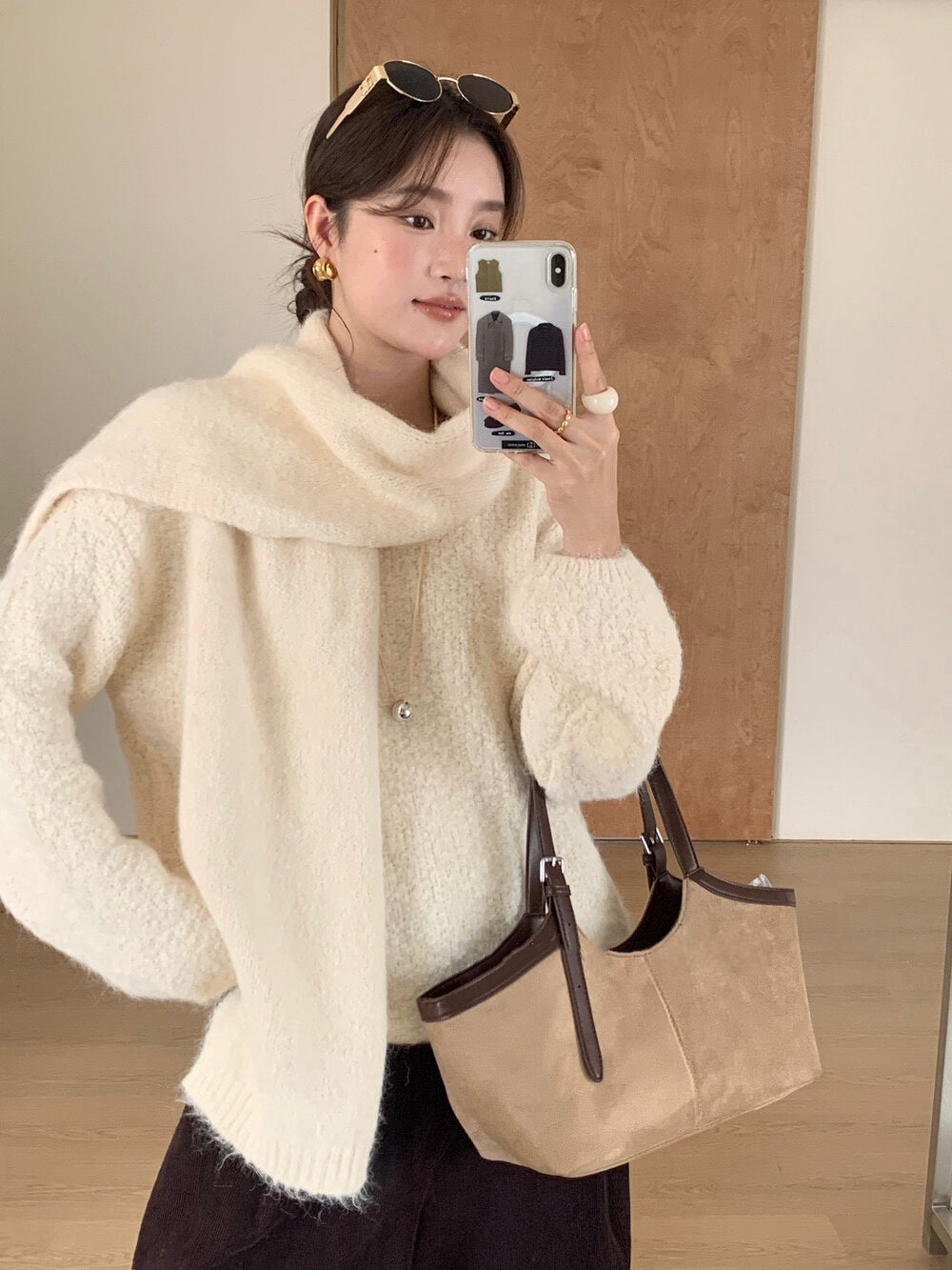 // 慵懶感寬鬆款連頸巾毛衣