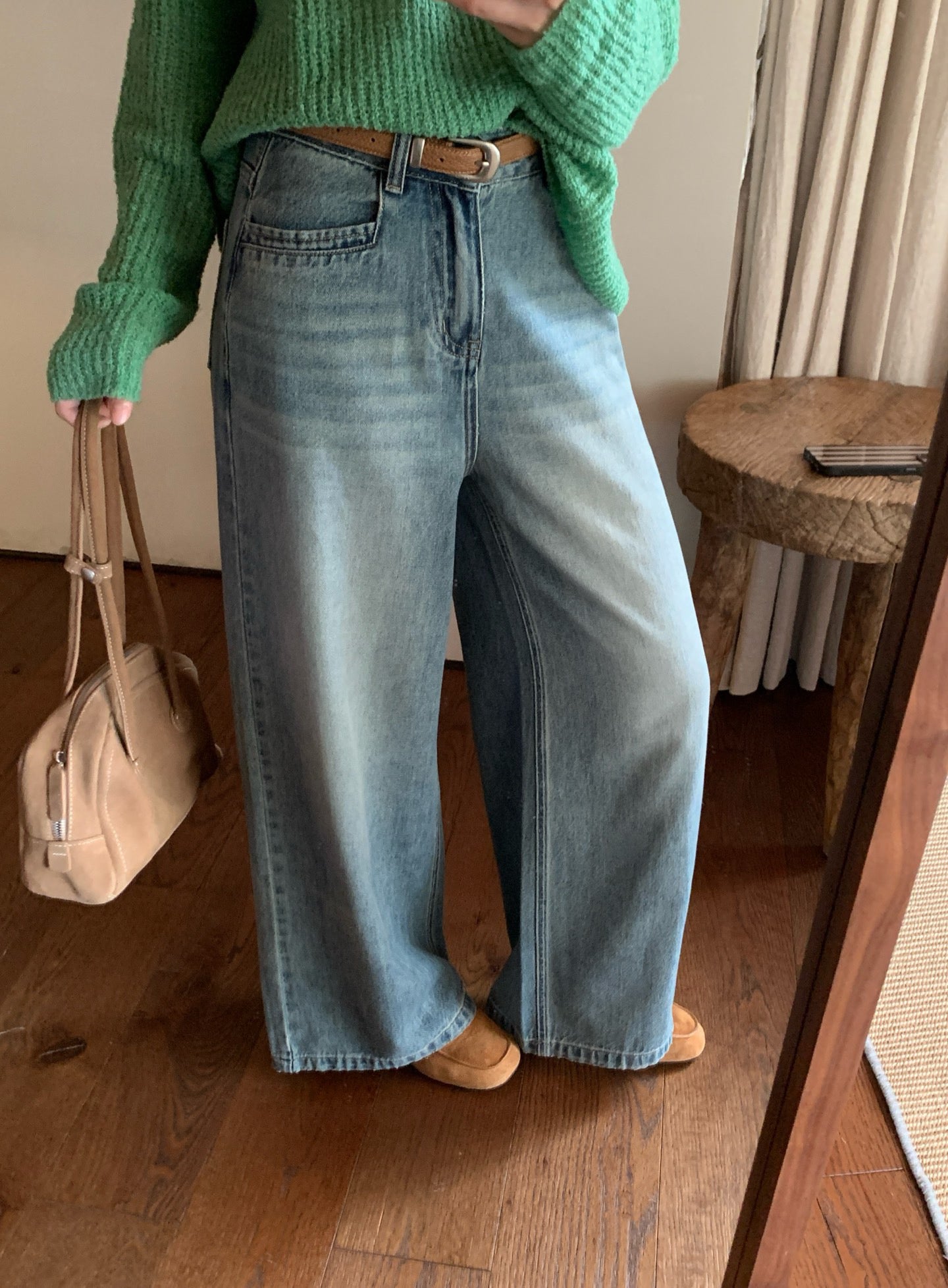 // 復古洗水色直筒牛仔褲