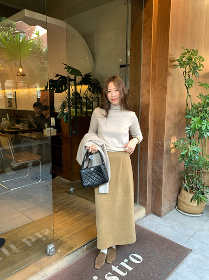 // 復古簡約直紋燈芯絨後開叉中裙