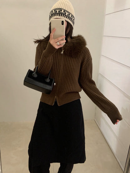 // 復古感毛毛領拉鍊CD