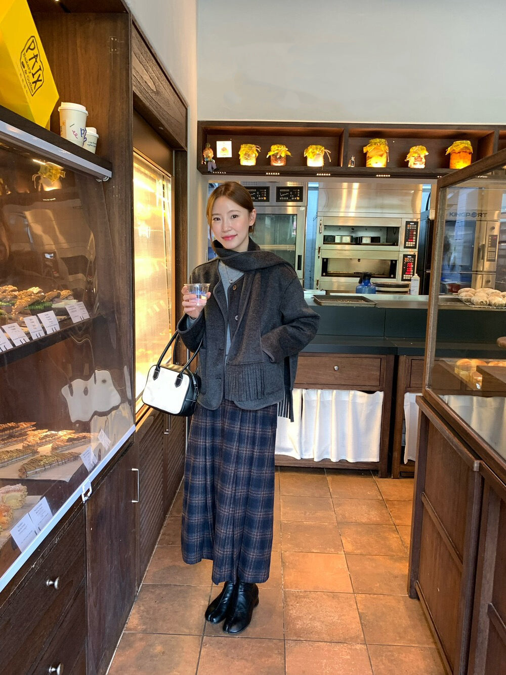 // 超韓雙口袋雙面毛呢圓領外套(連頸巾)