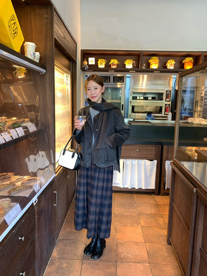 // 超韓雙口袋雙面毛呢圓領外套(連頸巾)