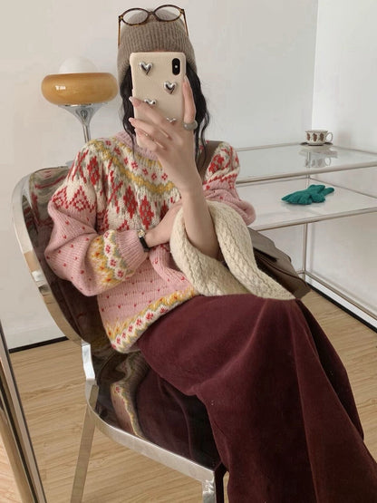 // 30%綿羊毛復古提花毛衣