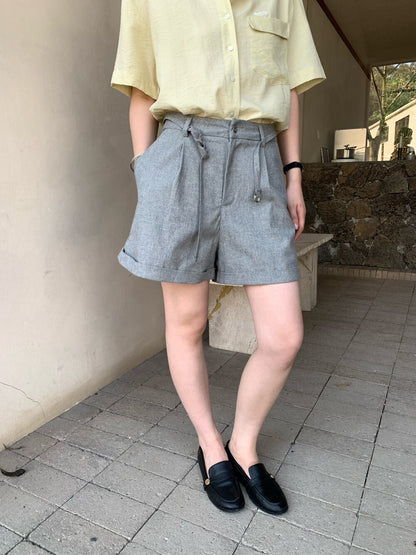 // 棉麻反褶腳連腰繩短裙