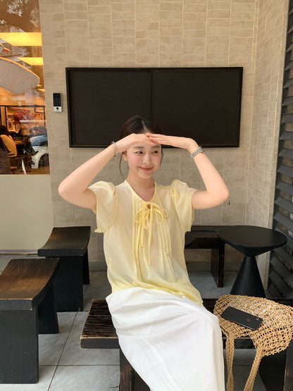 // 壓褶綁帶小飛袖BL