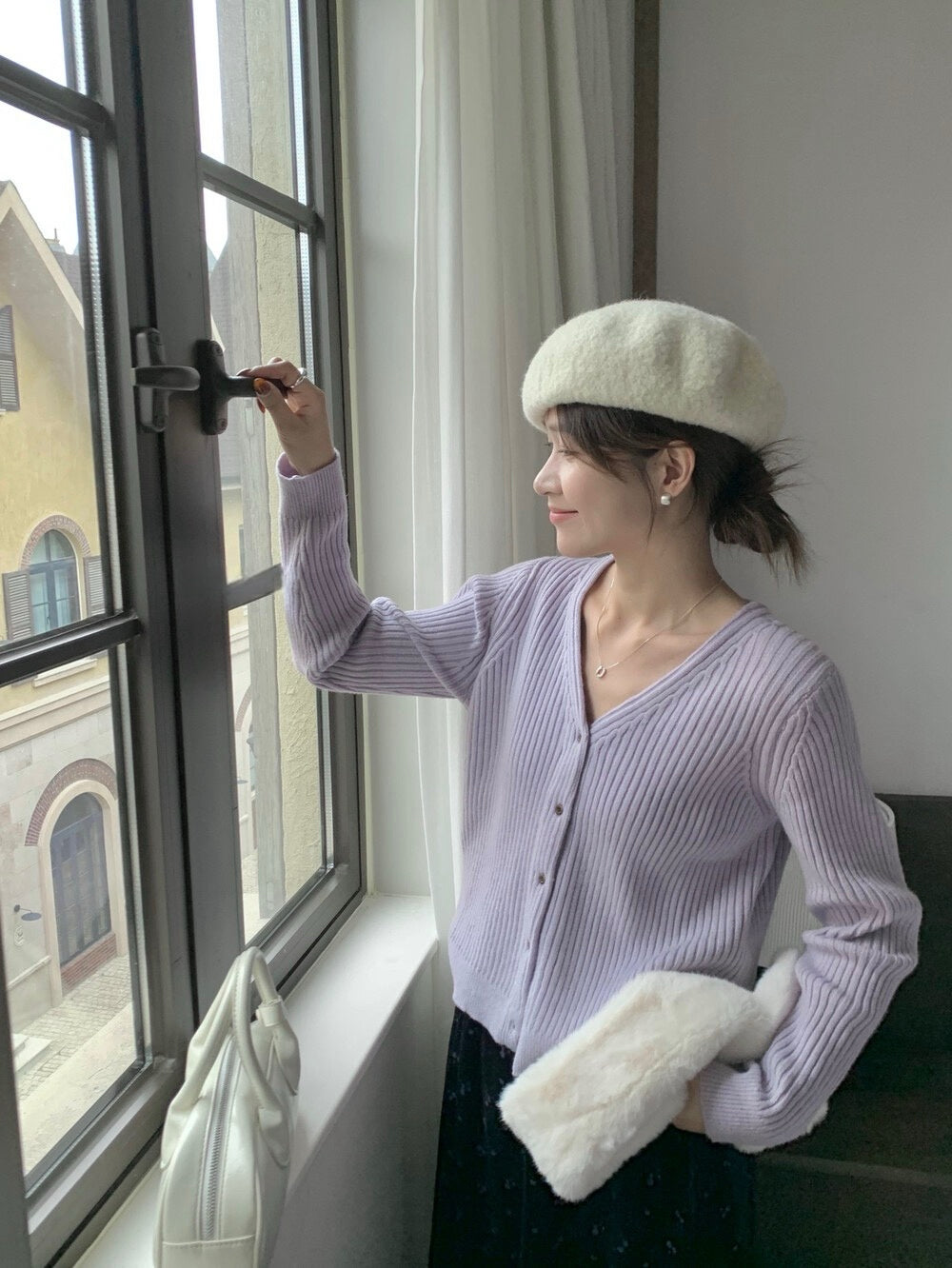 // 溫柔色系經典粗坑紋V領CD