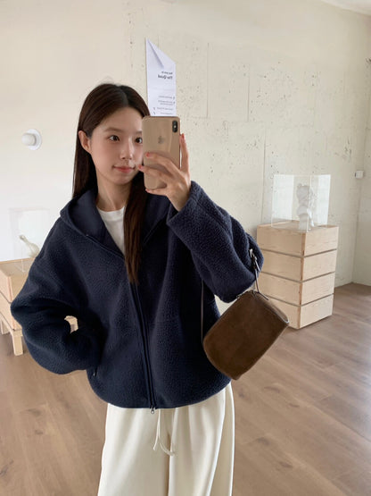 // 休閒感羊羔毛連帽外套