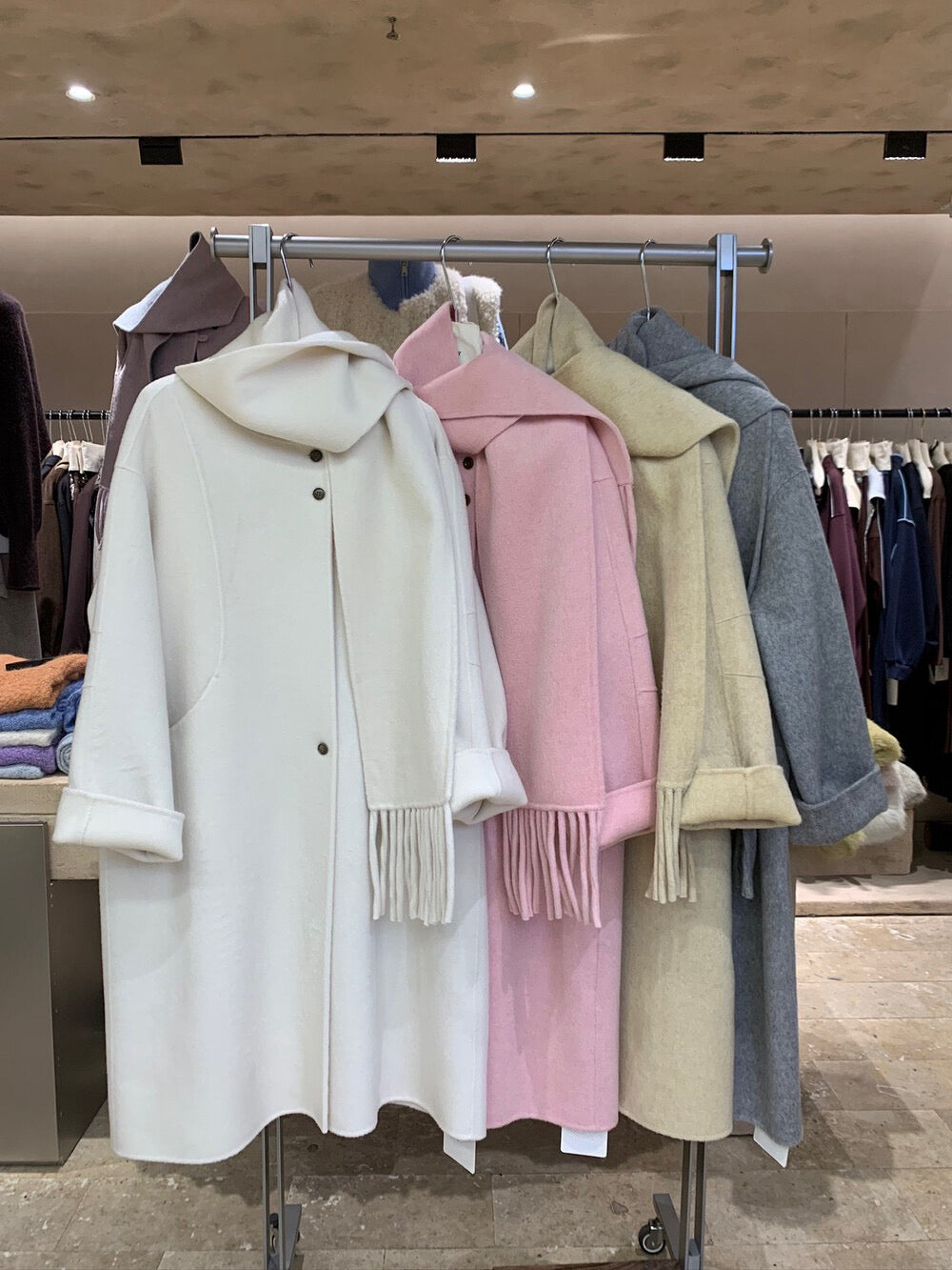 // 100%wool簡約圓領手工雙面長外套(連頸巾)