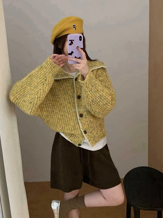 // 30%綿羊毛彩點包邊翻領CD