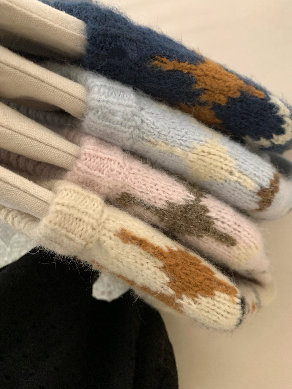 // 20%羊毛聖誕必備花紋圓領毛衣