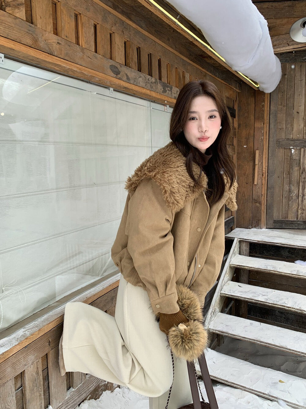 // 設計感毛毛大翻領夾棉短款JK