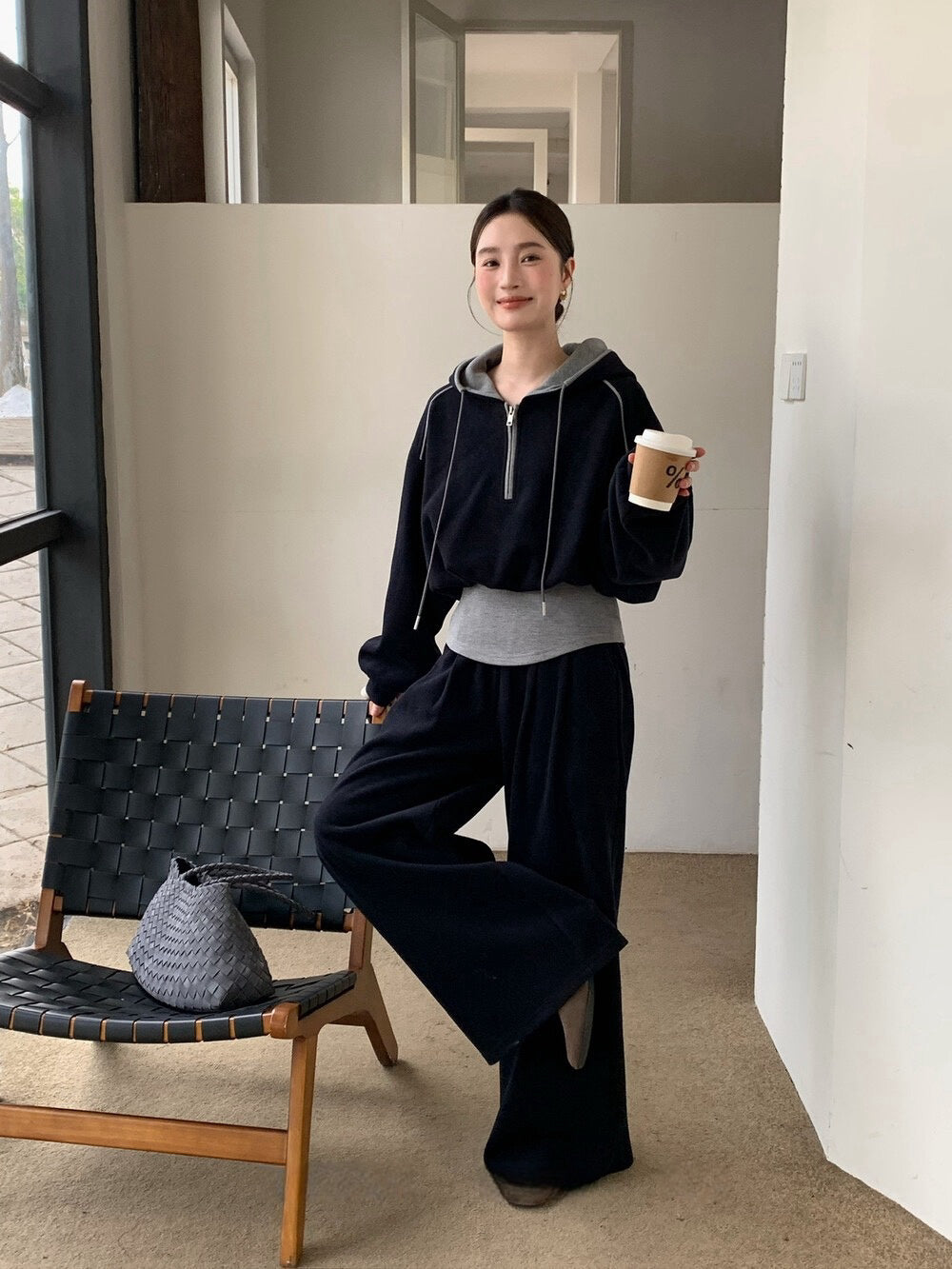 // 假兩件連帽拉鍊上衣+全長褲兩件套