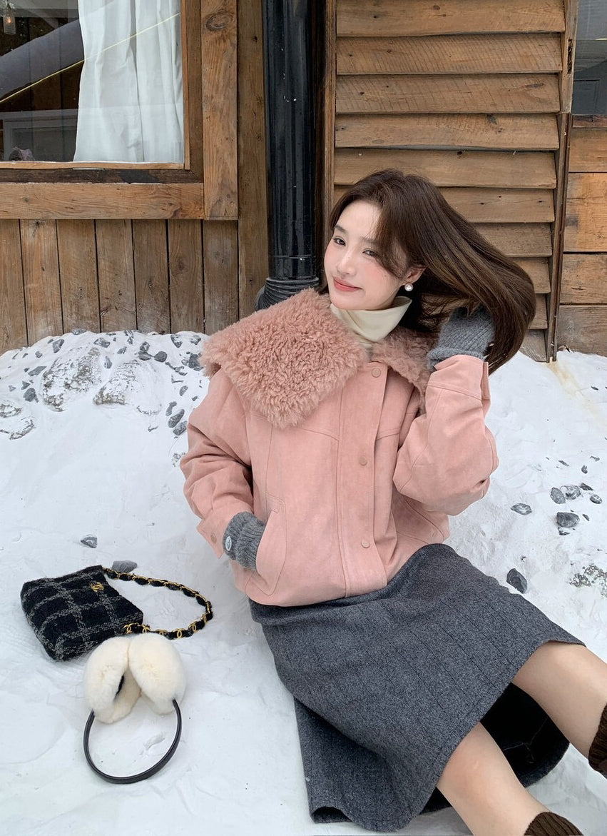 // 設計感毛毛大翻領夾棉短款JK