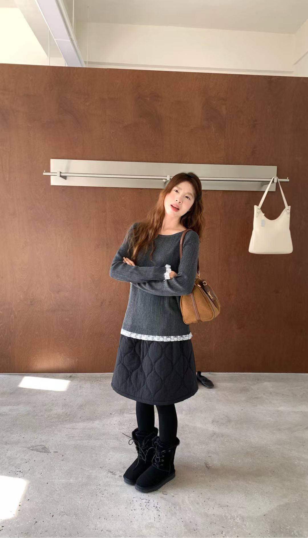 // 絲光羊毛紗線拼接lace邊NT