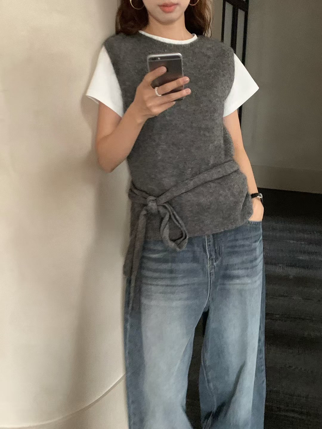 // 絲光羊毛親膚可前後綁帶背心