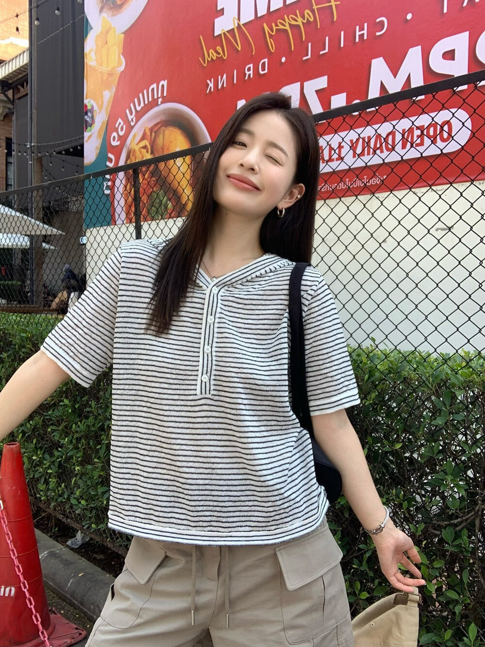 🧸 麻質混紋連帽間條針織上衣