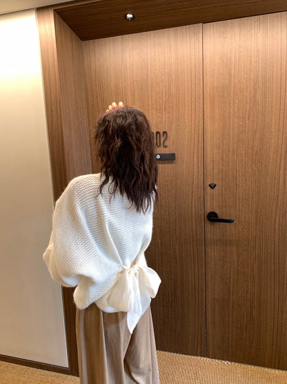 // 設計感後綁帶蝙蝠袖毛衣