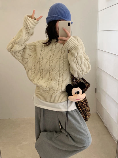 // 復古感扭紋麻花毛衣