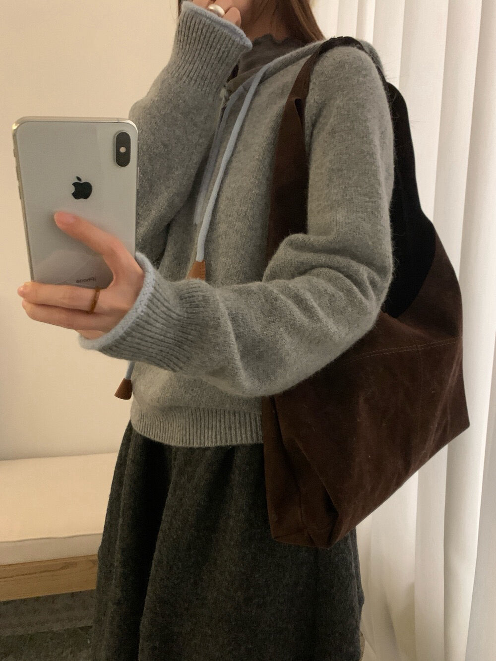 // 30%raccoon撞色邊連帽毛衣