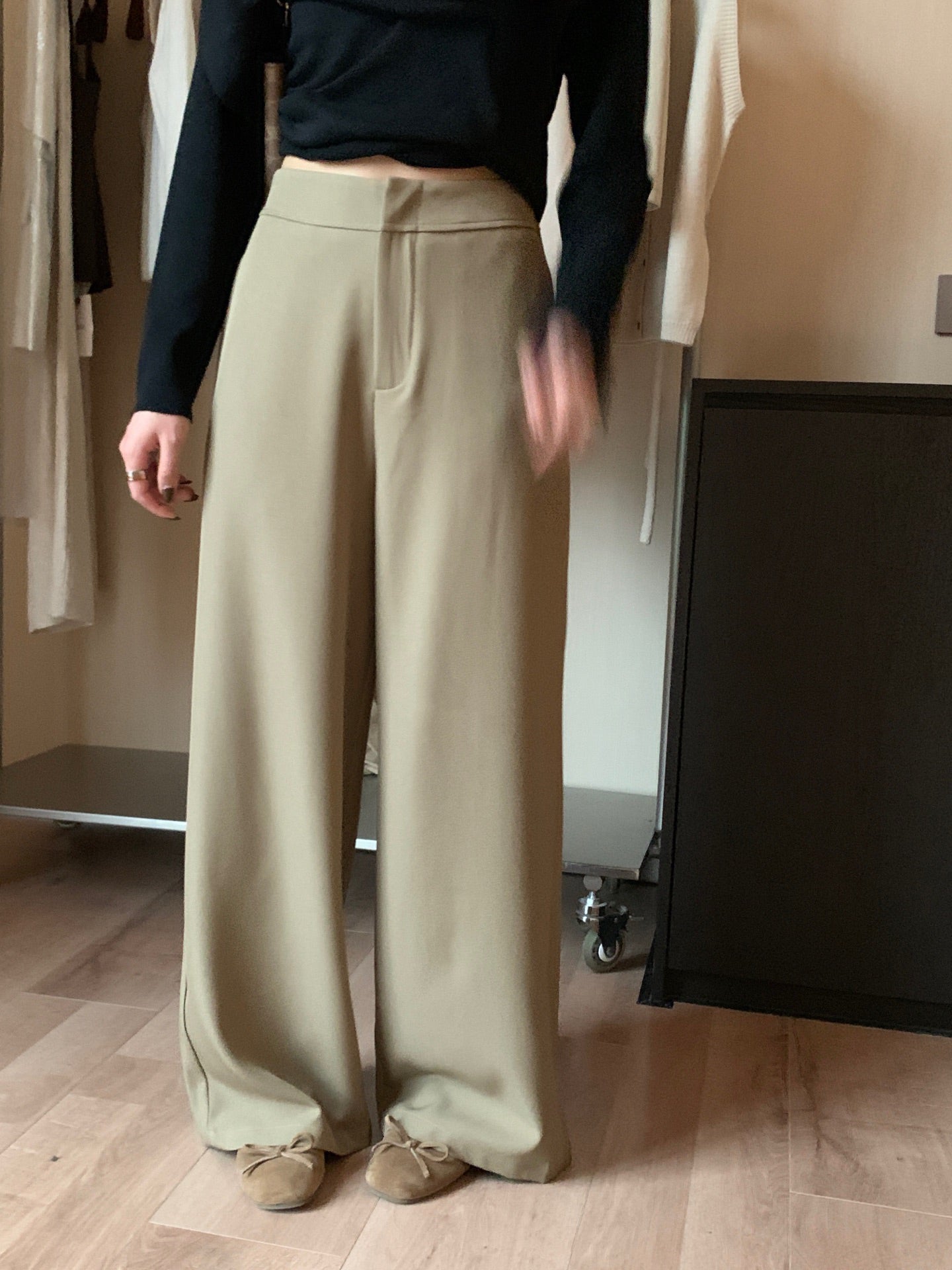 (現貨) // 超顯腿直光版垂感西褲