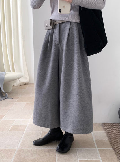 // 50%羊毛超遮肉八分毛呢褲