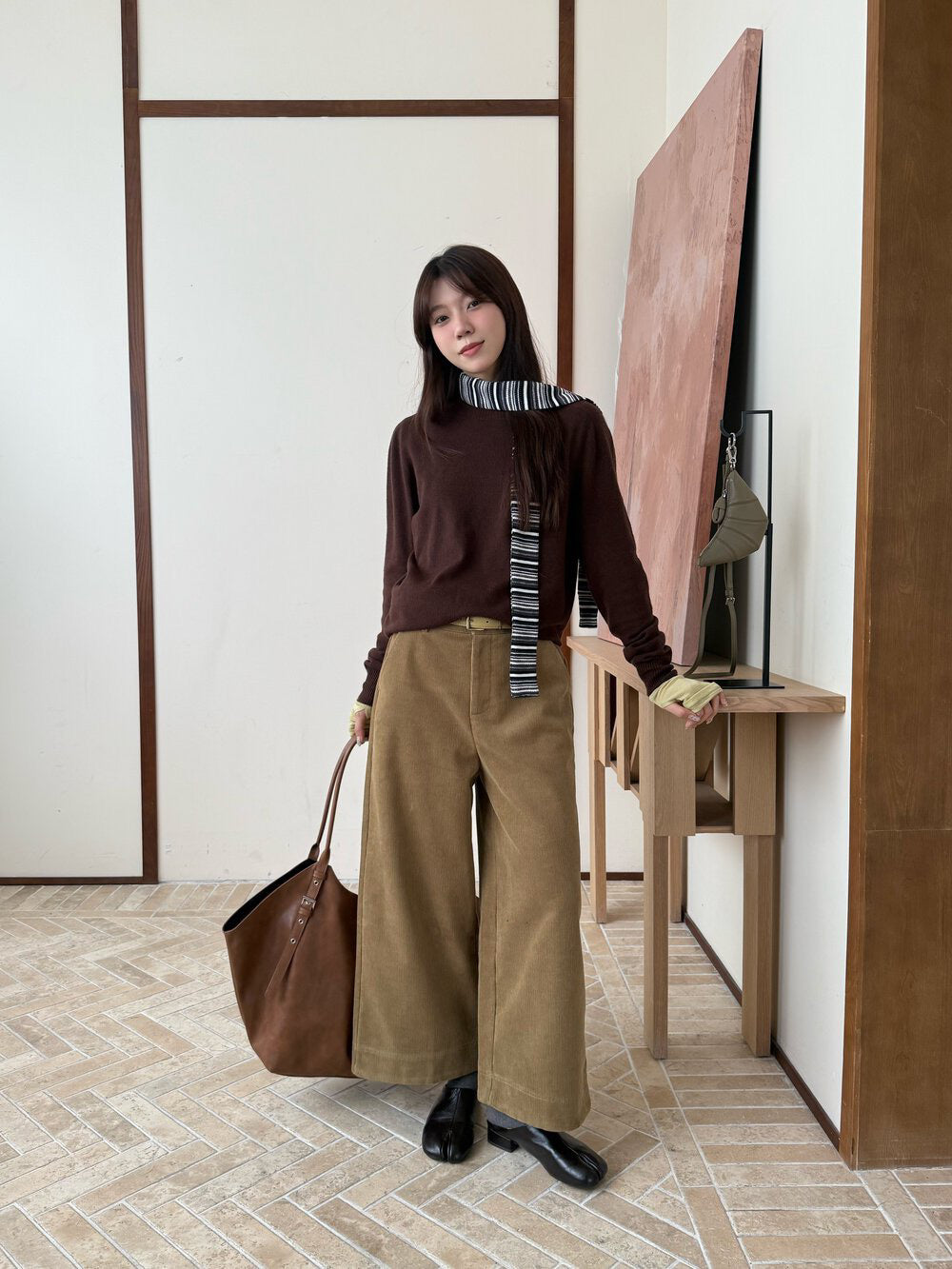 // 顯瘦版型燈芯絨直腳九分褲(連腰帶)