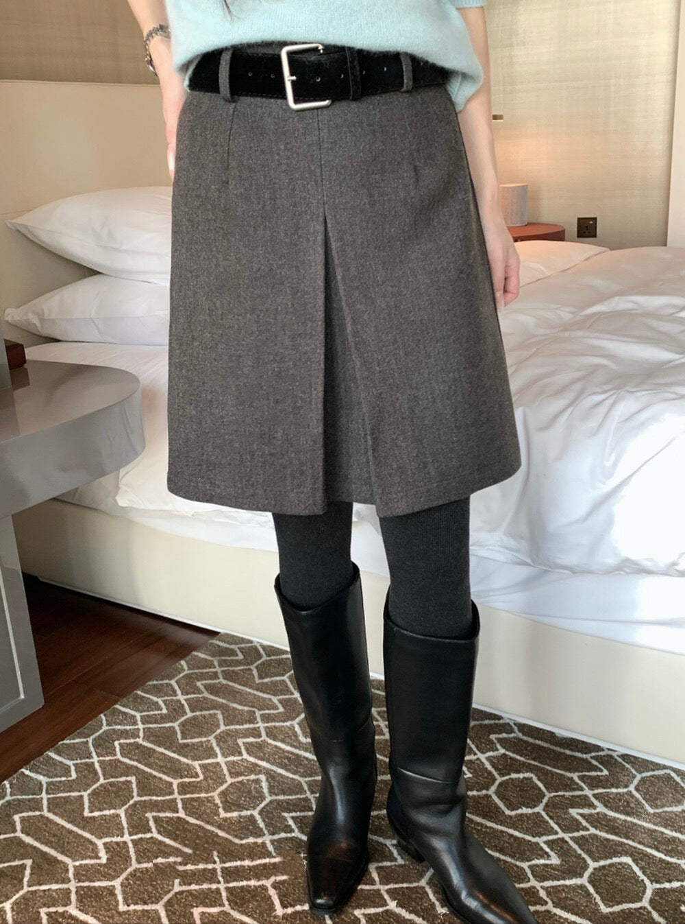 // 高級感雙層開叉五分毛呢裙