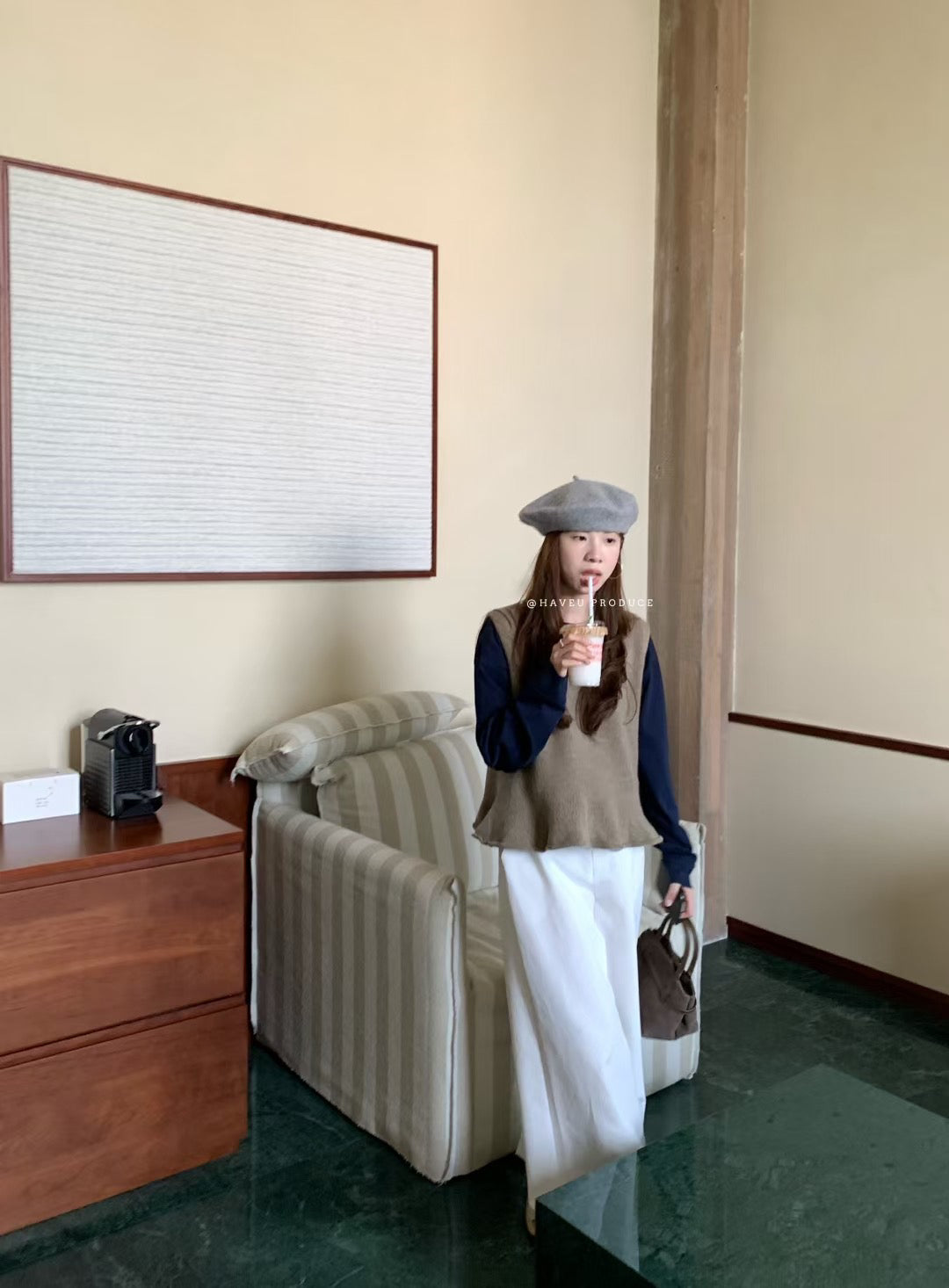 // 超美荷葉花邊腳針織背心