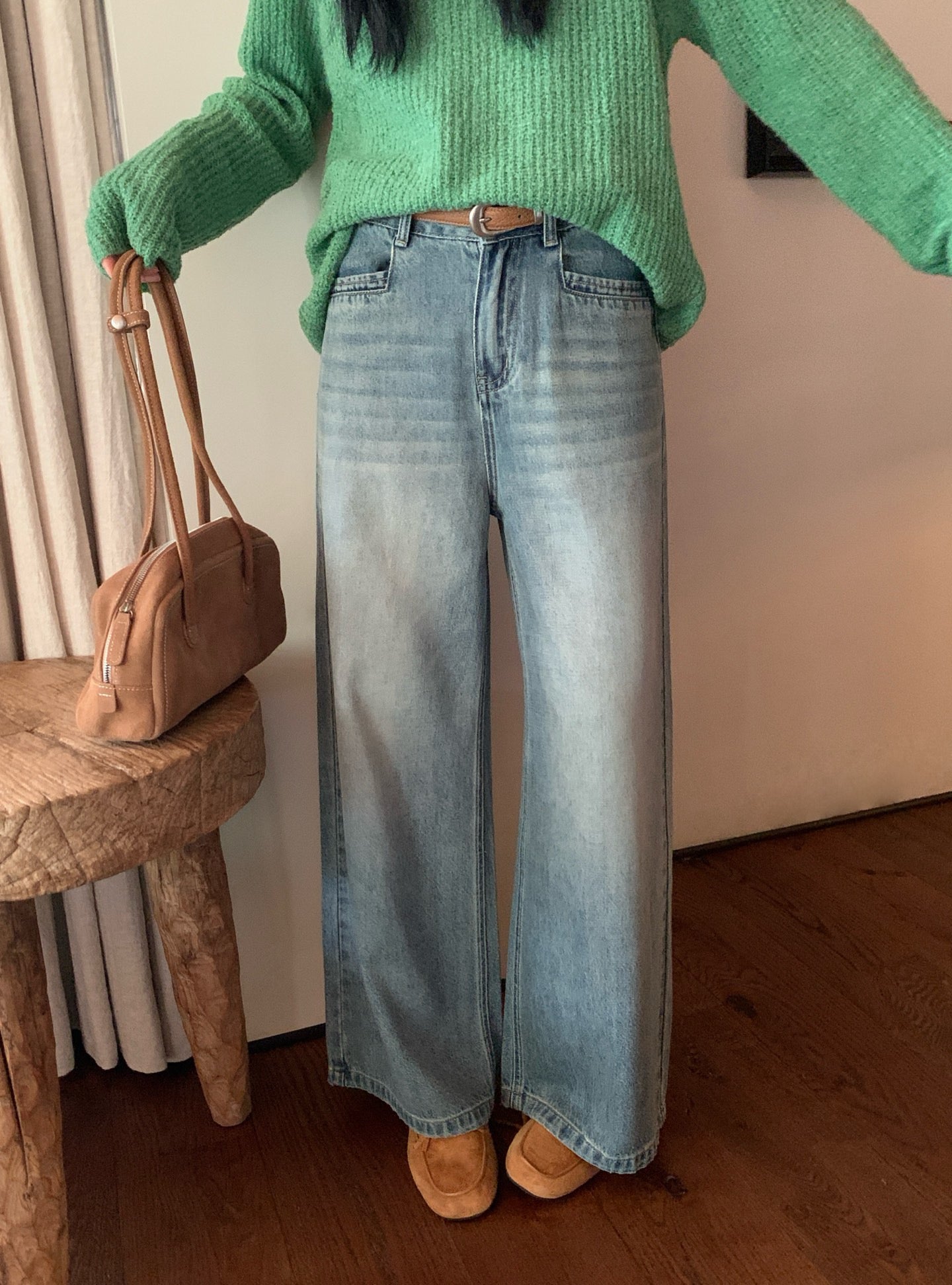 // 復古洗水色直筒牛仔褲