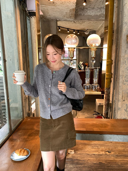 // 彩色鈕扣鏤空軟糯CD