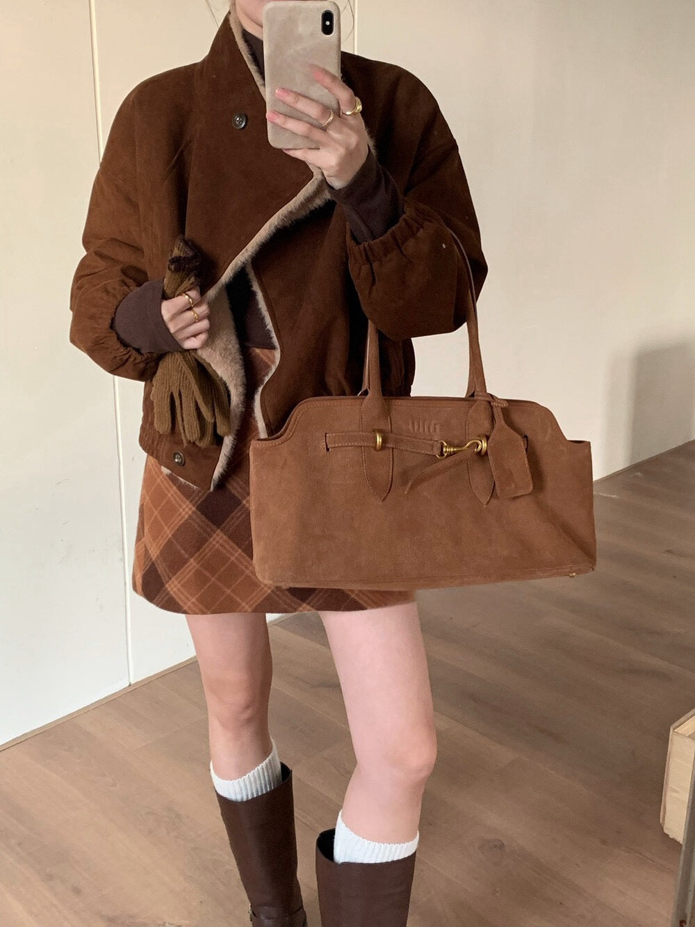 // 帥氣隨性領子皮毛一體麂皮絨外套