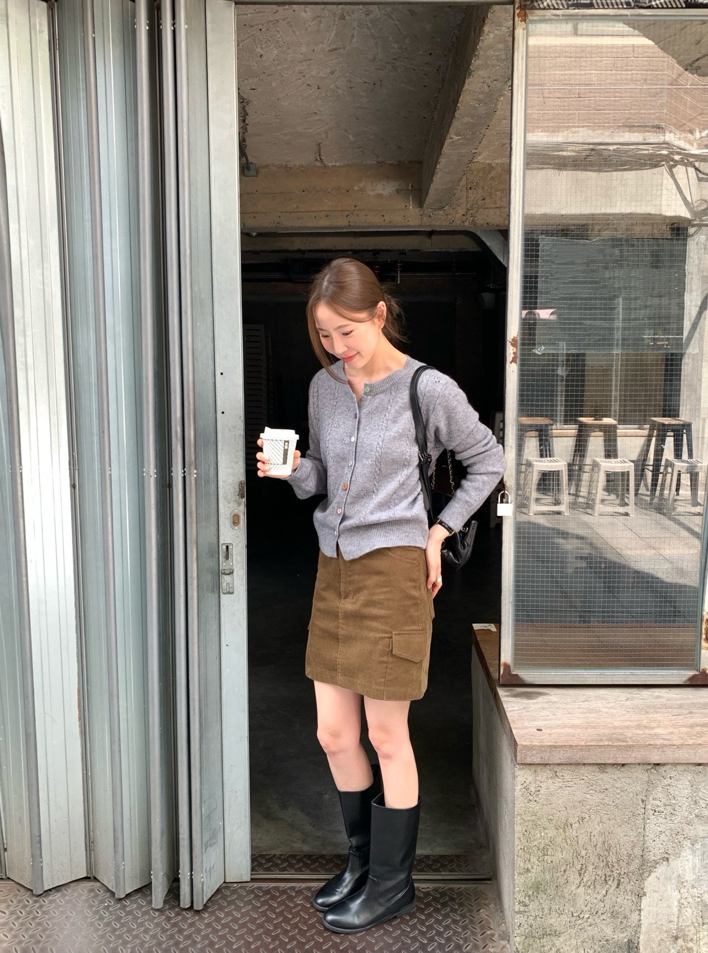 // 彩色鈕扣鏤空軟糯CD