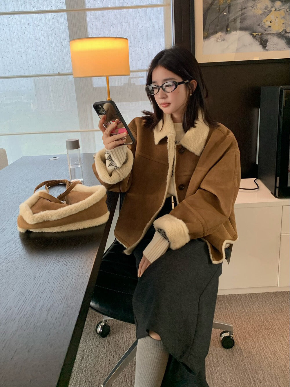 // 超軟皮毛一體麂皮翻領外套(連袋仔)