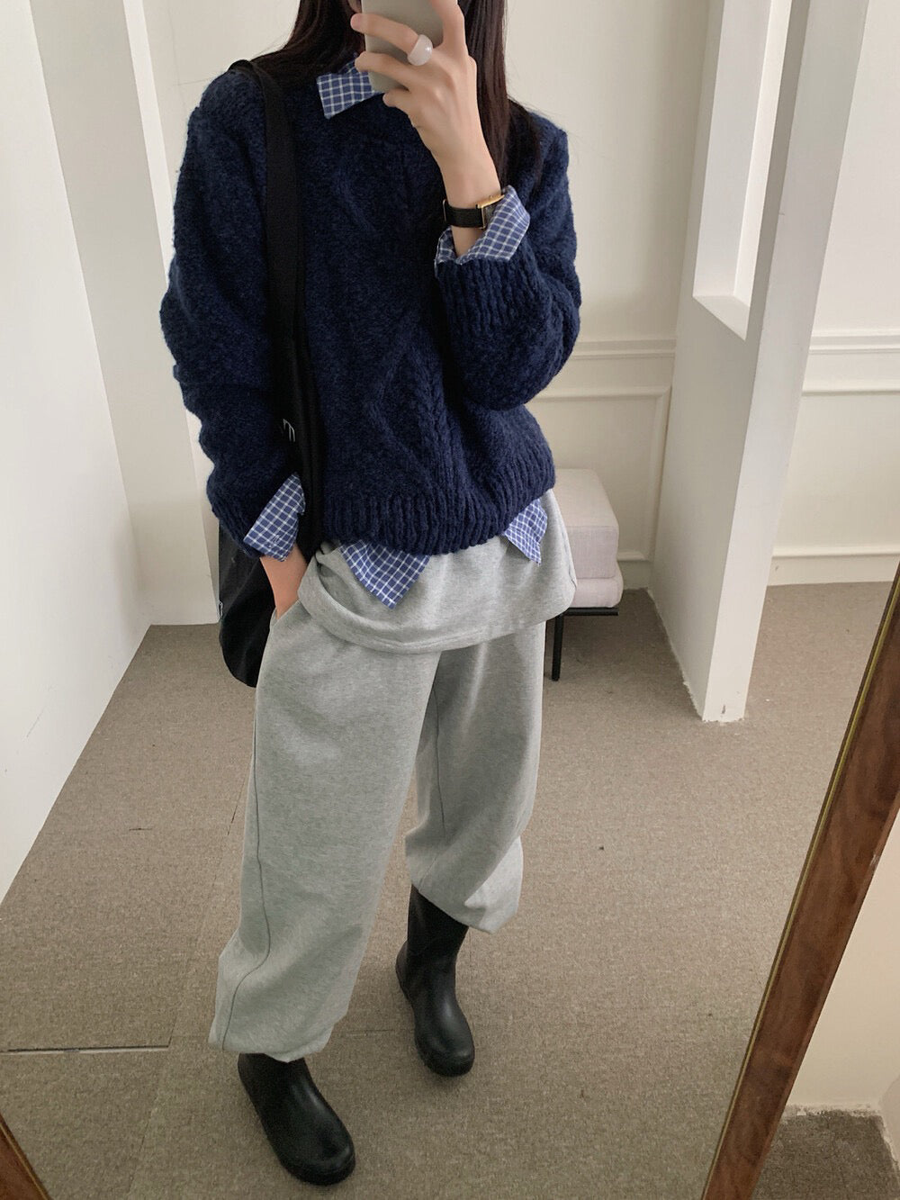 // 麻花邊領口菱格patterns毛衣