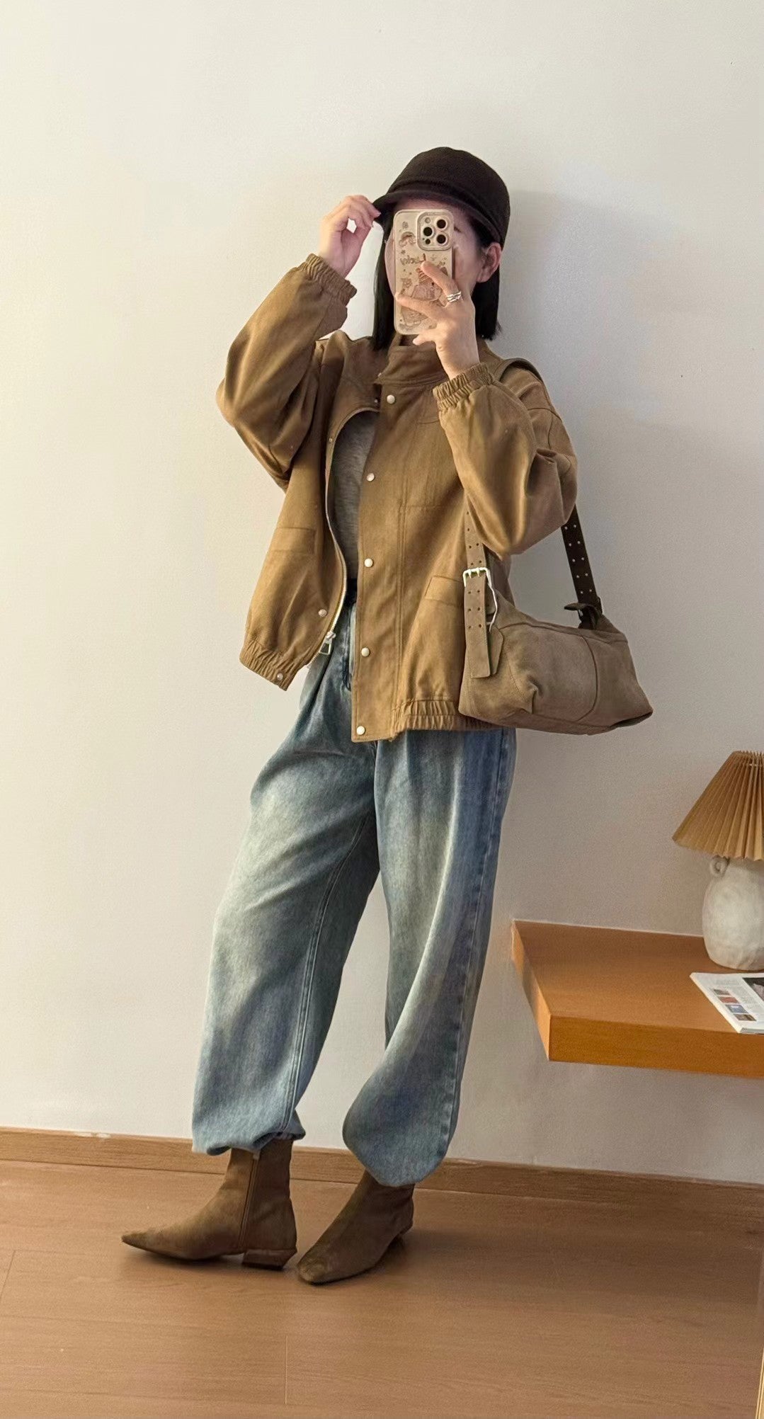 // 真皮中線小方頭短boot