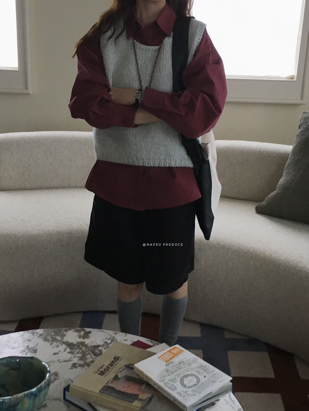 // 慵懶粗針後皮標羊毛背心