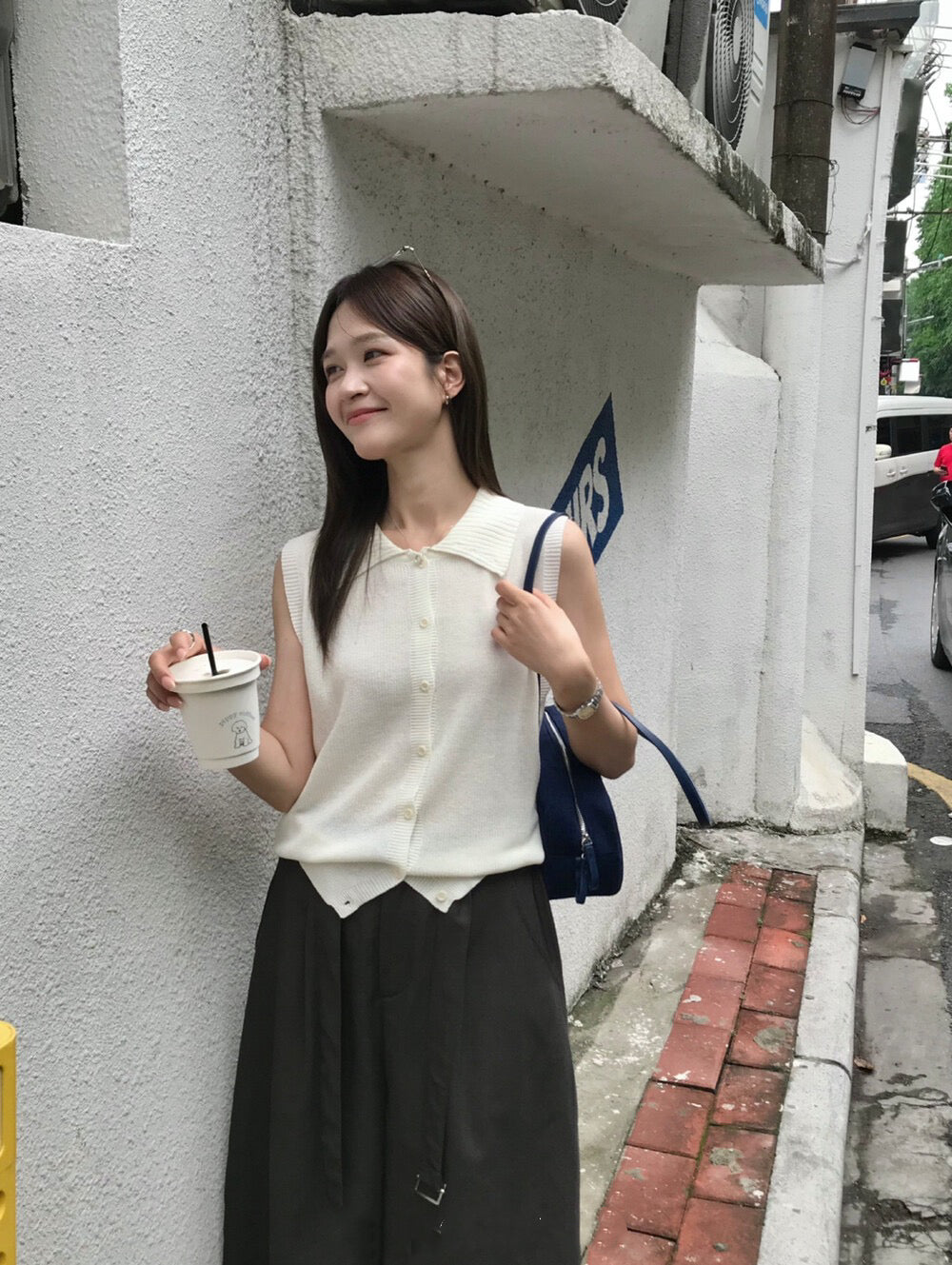 // 直紋翻領天絲麻針織背心