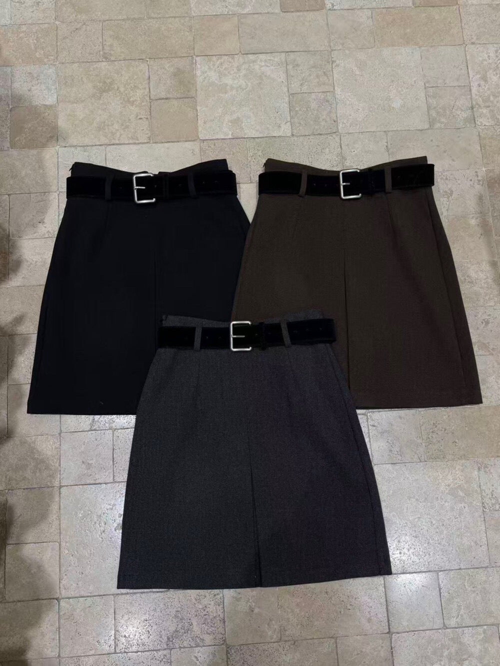 // 高級感雙層開叉五分毛呢裙