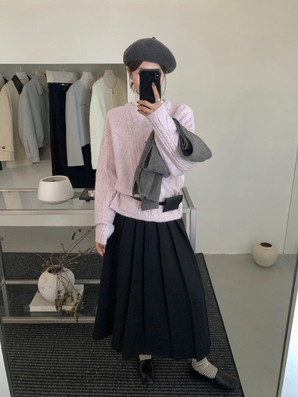 // 超軟糯小V領口麻花NT