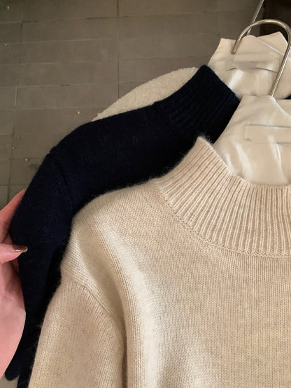 // 10%angora半領16色套頭NT